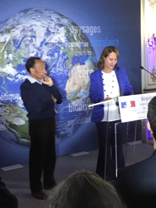 Remise de la Légion d'honneur Française à Pierre Rabhi